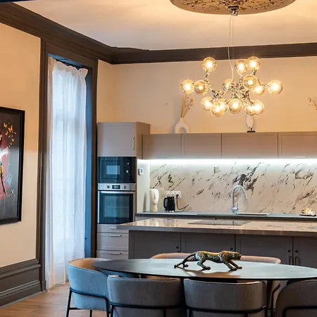 Marguerite - Haussmannien Chic Hyper Centre شقة